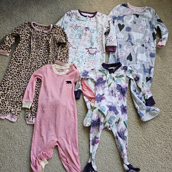 23pc baby girl clothing lot 18-24M 2T onesie sleepers pants tops jacket jeans - Picture 5 of 5